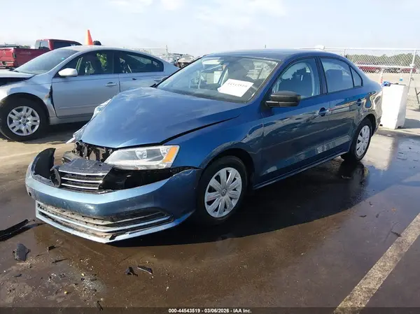 3VW267AJ2GM396928 2016 VOLKSWAGEN JETTA - Image 2