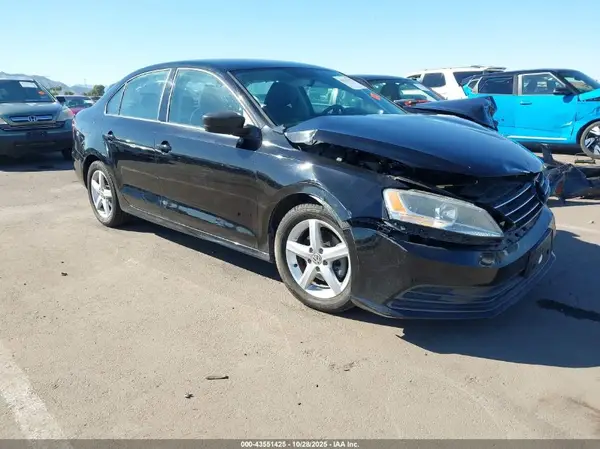 3VW267AJ3GM205582 2016 VOLKSWAGEN JETTA - Image 1