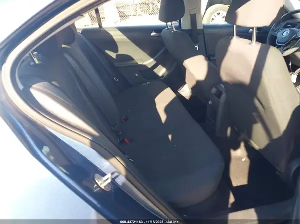 3VW267AJ3GM217523 2016 VOLKSWAGEN JETTA - Image 8