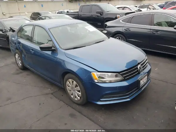 3VW267AJ3GM230286 2016 VOLKSWAGEN JETTA - Image 1