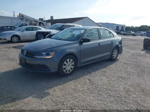 3VW267AJ3GM286602 2016 VOLKSWAGEN JETTA - Image 2
