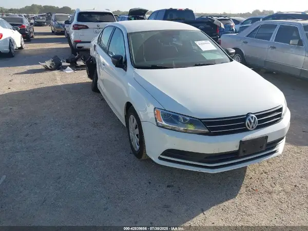 3VW267AJ3GM323227 2016 VOLKSWAGEN JETTA - Image 1