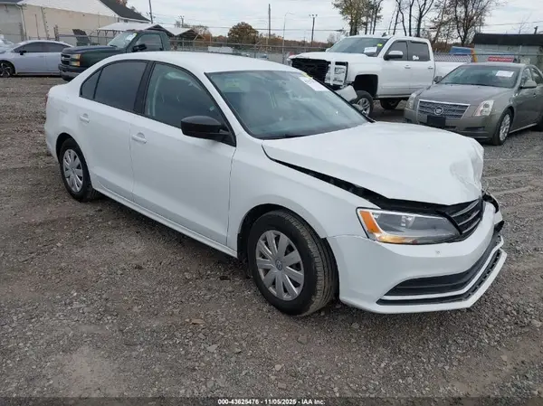 3VW267AJ3GM339945 2016 VOLKSWAGEN JETTA - Image 1