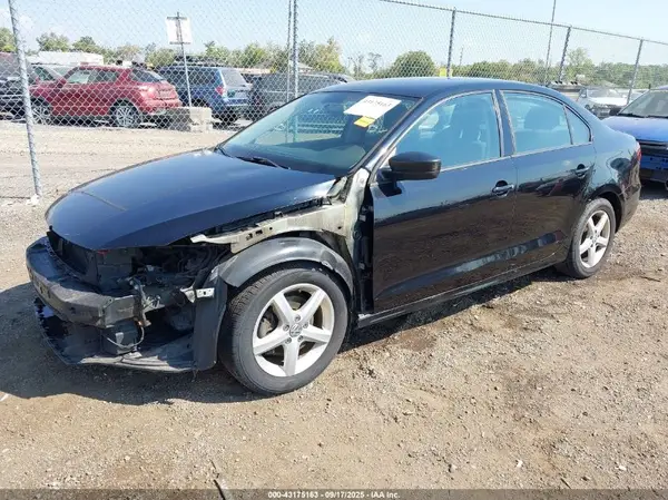 3VW267AJ3GM365185 2016 VOLKSWAGEN JETTA - Image 2