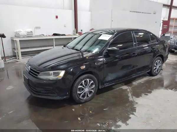 3VW267AJ3GM371245 2016 VOLKSWAGEN JETTA - Image 2