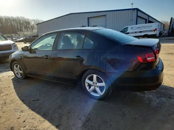 3VW267AJ3GM377031 2016 VOLKSWAGEN JETTA - Image 2