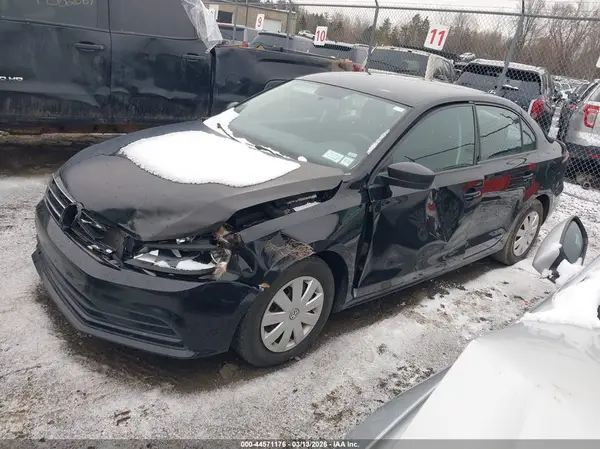 3VW267AJ3GM405605 2016 VOLKSWAGEN JETTA - Image 2