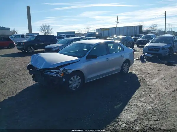 3VW267AJ4GM212797 2016 VOLKSWAGEN JETTA - Image 2