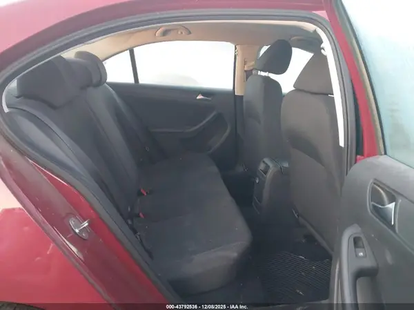 3VW267AJ4GM219409 2016 VOLKSWAGEN JETTA - Image 8