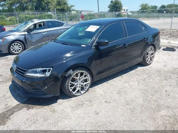 3VW267AJ4GM222519 2016 VOLKSWAGEN JETTA - Image 2