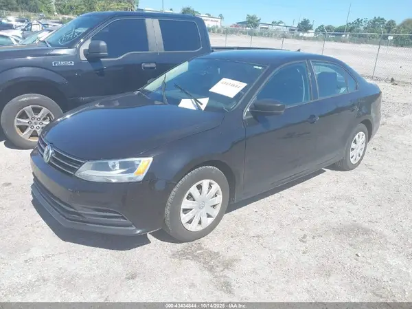 3VW267AJ4GM234556 2016 VOLKSWAGEN JETTA - Image 2