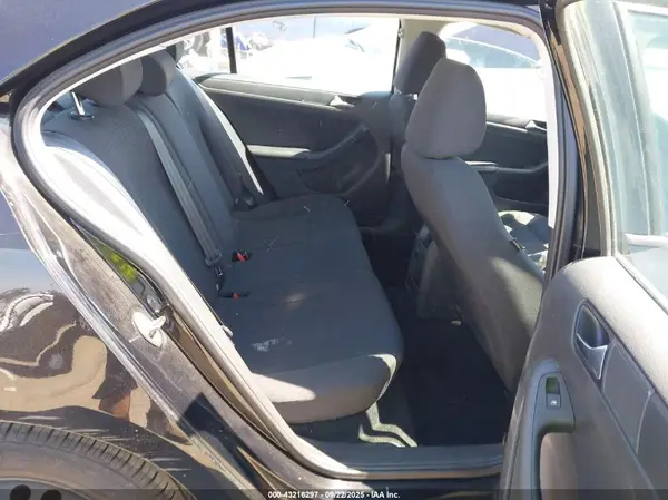 3VW267AJ4GM259814 2016 VOLKSWAGEN JETTA - Image 8