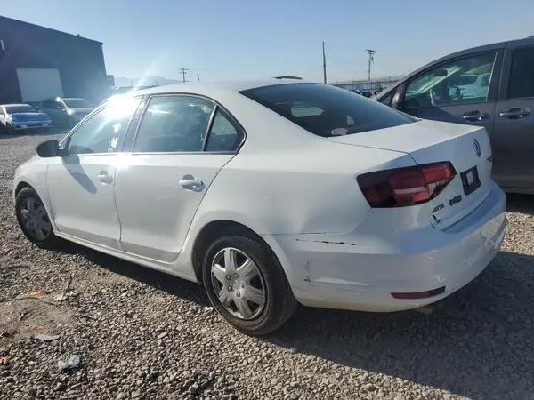 3VW267AJ4GM266245 2016 VOLKSWAGEN JETTA - Image 2