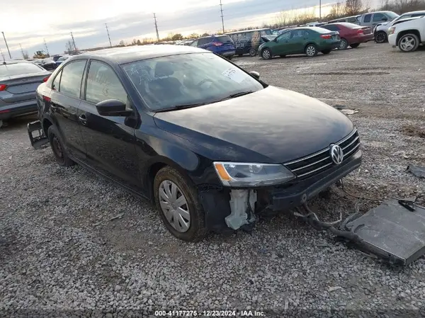3VW267AJ4GM271333 2016 VOLKSWAGEN JETTA - Image 1