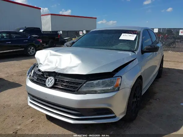 3VW267AJ4GM273387 2016 VOLKSWAGEN JETTA - Image 2