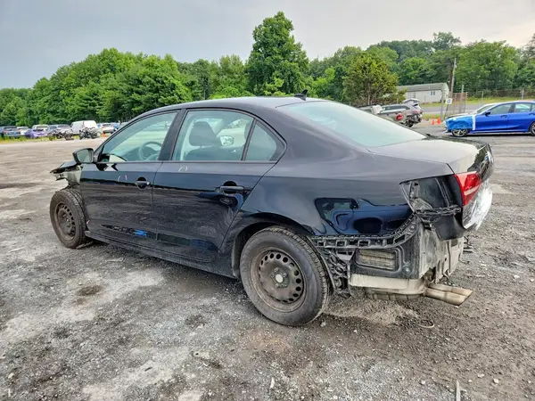3VW267AJ4GM285930 2016 VOLKSWAGEN JETTA - Image 2