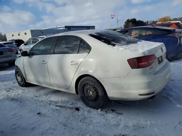3VW267AJ4GM318893 2016 VOLKSWAGEN JETTA - Image 2