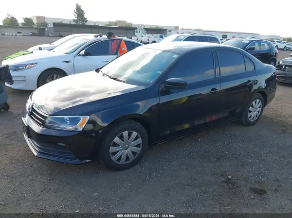 3VW267AJ4GM323866 2016 VOLKSWAGEN JETTA - Image 2