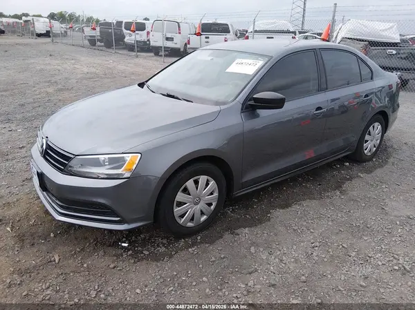 3VW267AJ4GM332986 2016 VOLKSWAGEN JETTA - Image 2