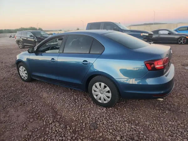 3VW267AJ4GM381797 2016 VOLKSWAGEN JETTA - Image 2