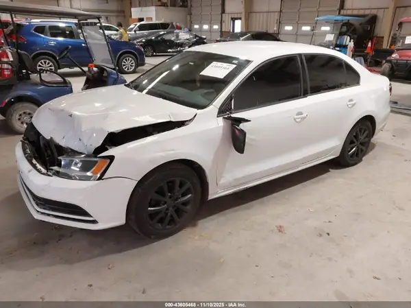 3VW267AJ4GM385980 2016 VOLKSWAGEN JETTA - Image 2