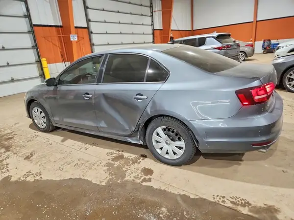 3VW267AJ4GM398714 2016 VOLKSWAGEN JETTA - Image 2