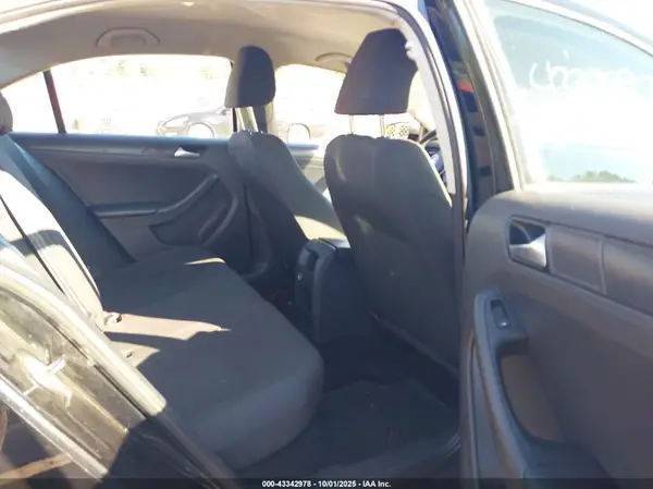 3VW267AJ4GM406147 2016 VOLKSWAGEN JETTA - Image 8