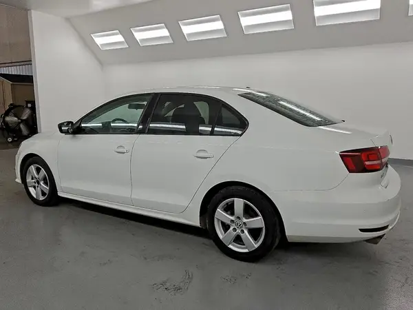 3VW267AJ5GM213621 2016 VOLKSWAGEN JETTA - Image 2