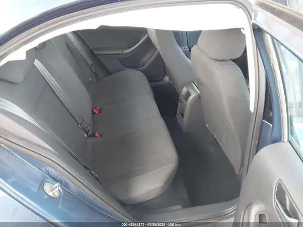 3VW267AJ5GM216602 2016 VOLKSWAGEN JETTA - Image 8