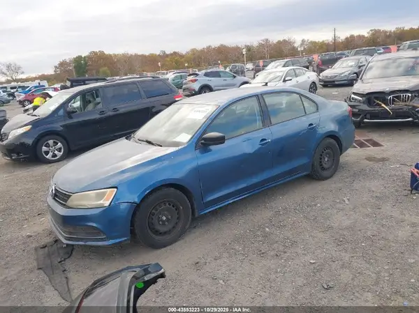 3VW267AJ5GM244352 2016 VOLKSWAGEN JETTA - Image 2