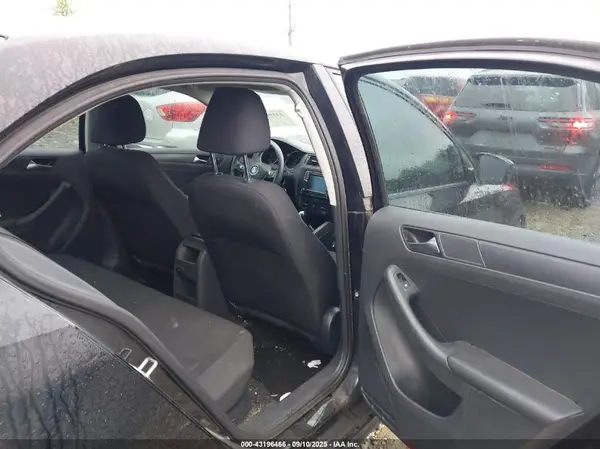 3VW267AJ5GM250104 2016 VOLKSWAGEN JETTA - Image 8