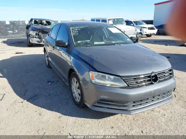 3VW267AJ5GM276413 2016 VOLKSWAGEN JETTA - Image 1