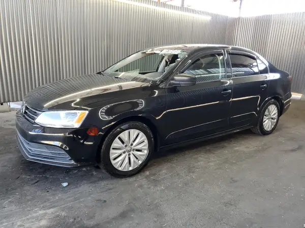 3VW267AJ5GM319115 2016 VOLKSWAGEN JETTA - Image 1