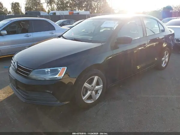 3VW267AJ5GM335279 2016 VOLKSWAGEN JETTA - Image 2