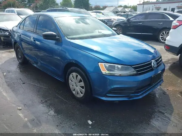 3VW267AJ5GM336805 2016 VOLKSWAGEN JETTA - Image 1