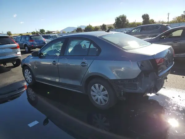 3VW267AJ5GM343835 2016 VOLKSWAGEN JETTA - Image 2