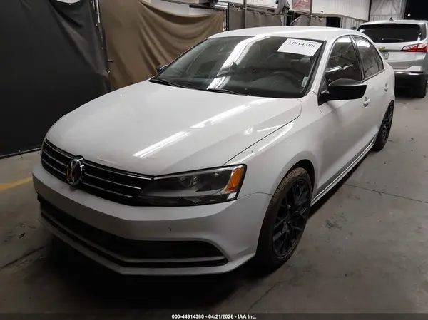 3VW267AJ5GM354303 2016 VOLKSWAGEN JETTA - Image 2