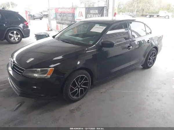 3VW267AJ5GM365768 2016 VOLKSWAGEN JETTA - Image 2