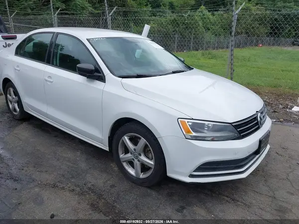 3VW267AJ5GM368153 2016 VOLKSWAGEN JETTA - Image 1
