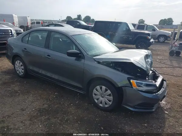 3VW267AJ5GM380934 2016 VOLKSWAGEN JETTA - Image 1