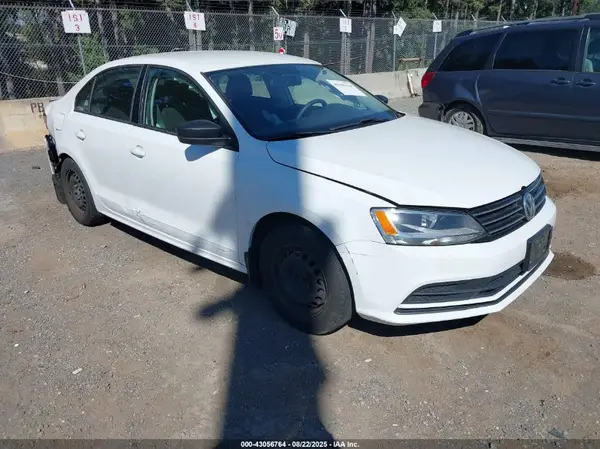 3VW267AJ5GM395188 2016 VOLKSWAGEN JETTA - Image 1