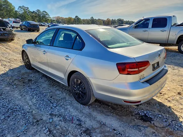 3VW267AJ6GM242884 2016 VOLKSWAGEN JETTA - Image 2