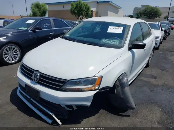 3VW267AJ6GM253500 2016 VOLKSWAGEN JETTA - Image 2