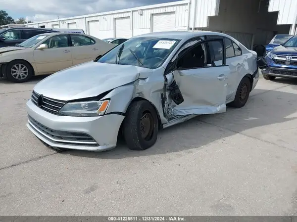 3VW267AJ6GM266117 2016 VOLKSWAGEN JETTA - Image 2