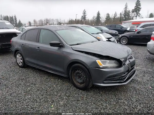 3VW267AJ6GM281684 2016 VOLKSWAGEN JETTA - Image 1