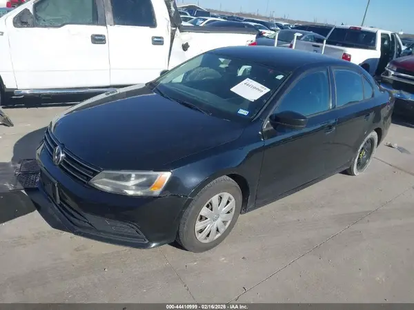 3VW267AJ6GM305742 2016 VOLKSWAGEN JETTA - Image 2