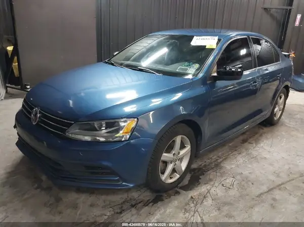 3VW267AJ6GM331581 2016 VOLKSWAGEN JETTA - Image 2