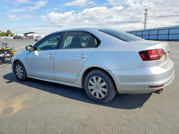 3VW267AJ6GM332116 2016 VOLKSWAGEN JETTA - Image 2