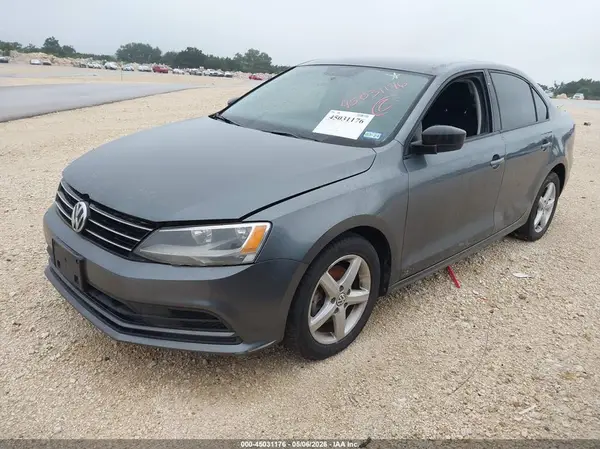 3VW267AJ6GM341561 2016 VOLKSWAGEN JETTA - Image 2