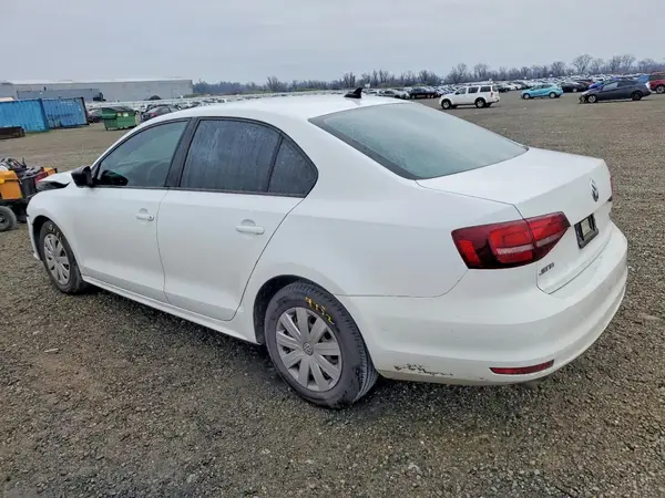 3VW267AJ6GM343519 2016 VOLKSWAGEN JETTA - Image 2